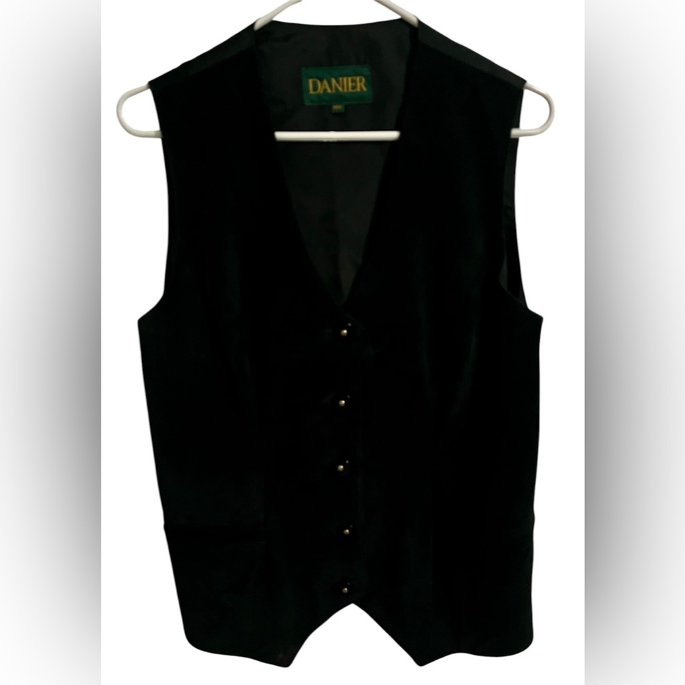 Vintage Danier suede vest. Black. Size medium.